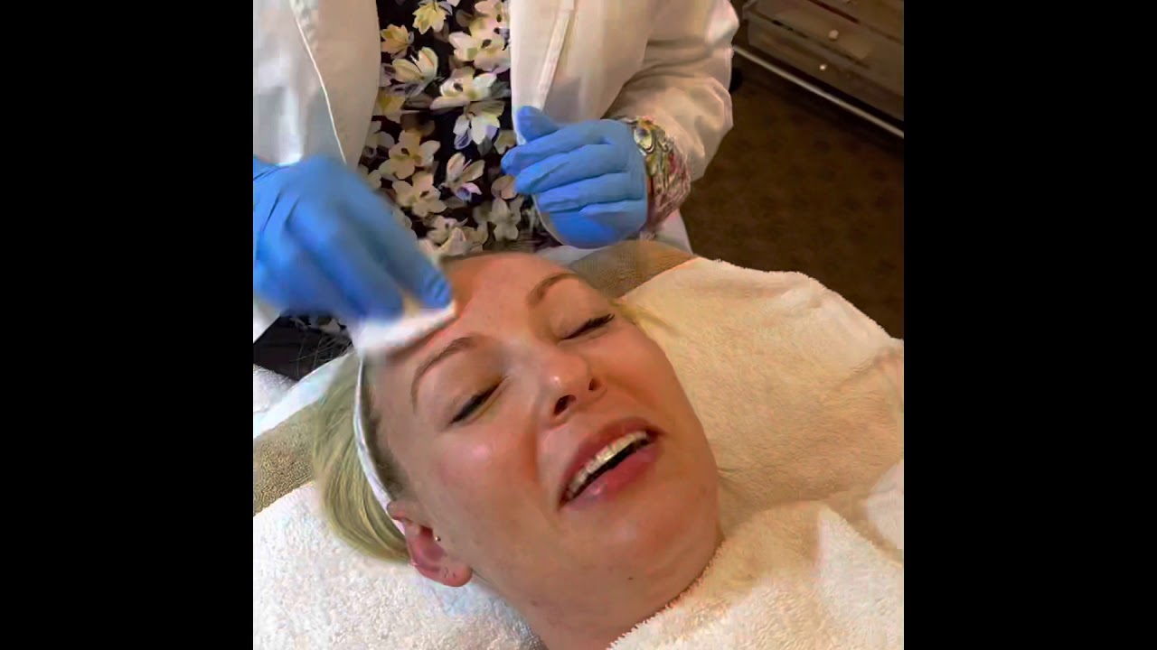 Epionce Sal-E Mal-E Peel