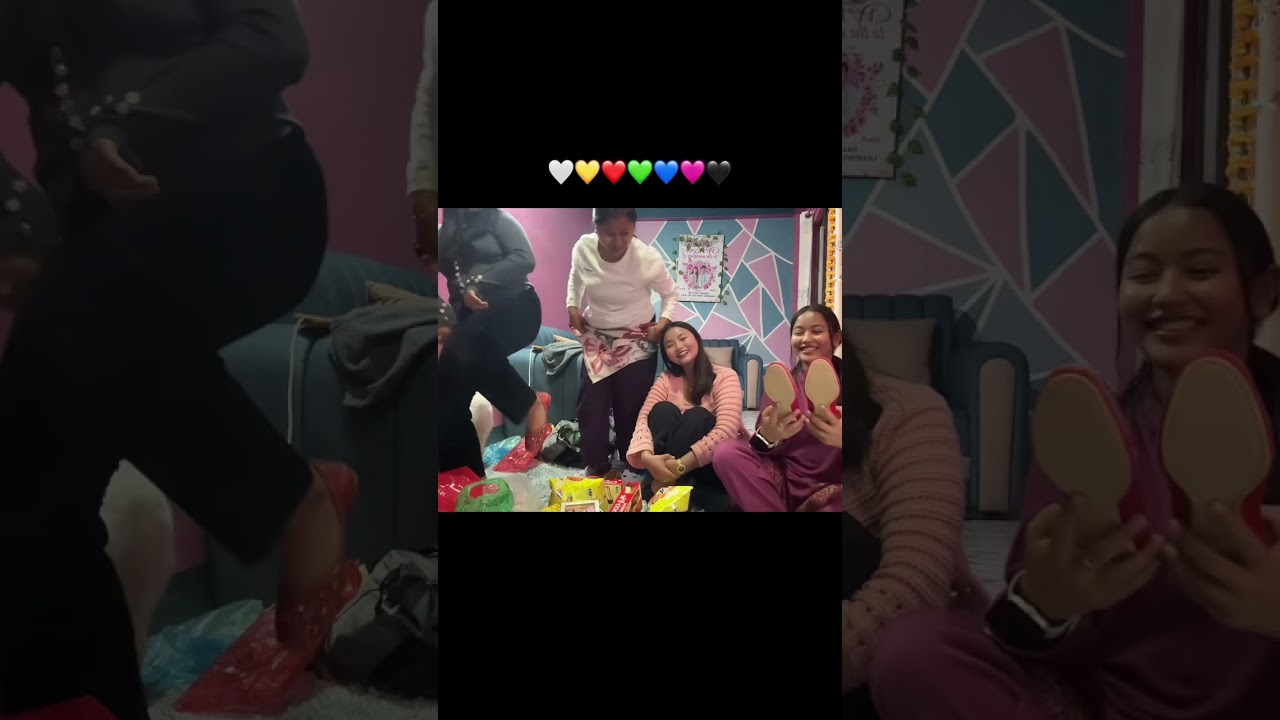 Colors gifts exchange game❤️☺️