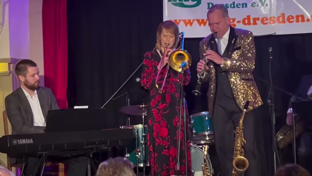 Sing On - Carling Family Jazzband in Dresden, Ballsaal Gare de la Lune, May 15. 2025