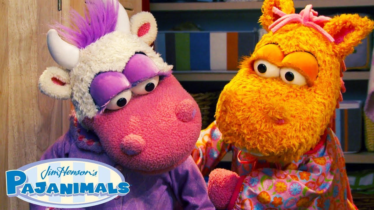Cowbella Has An Accident! | Pajanimals