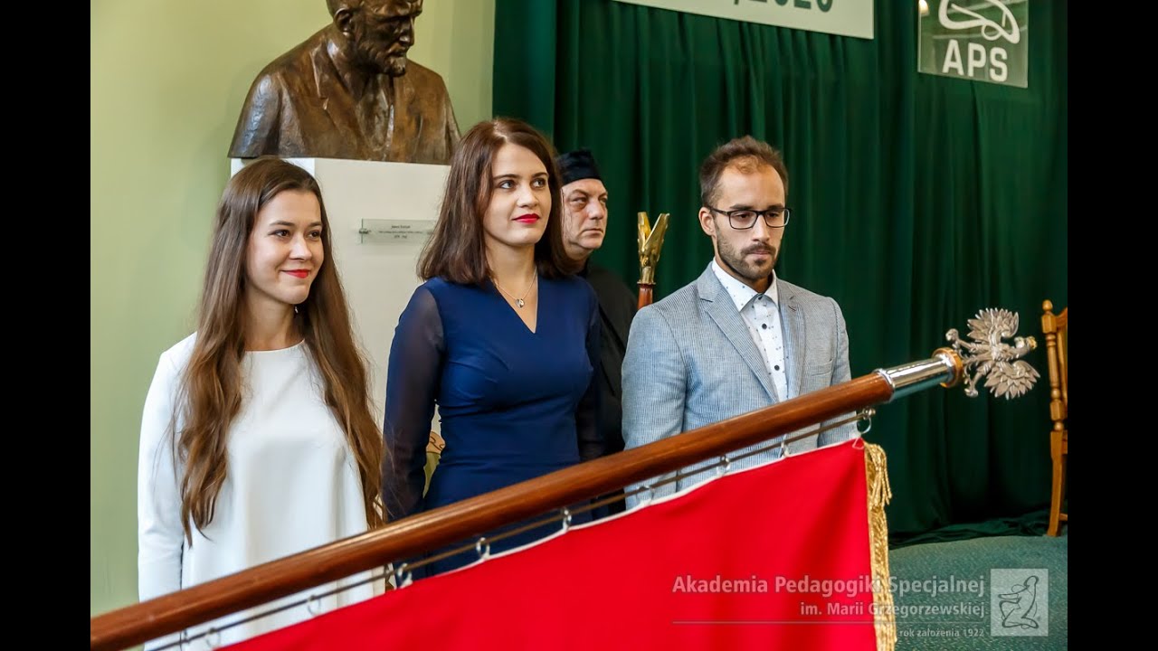 Ślubowanie doktorantek i doktorant&oacute;w Szkoły Doktorskiej APS