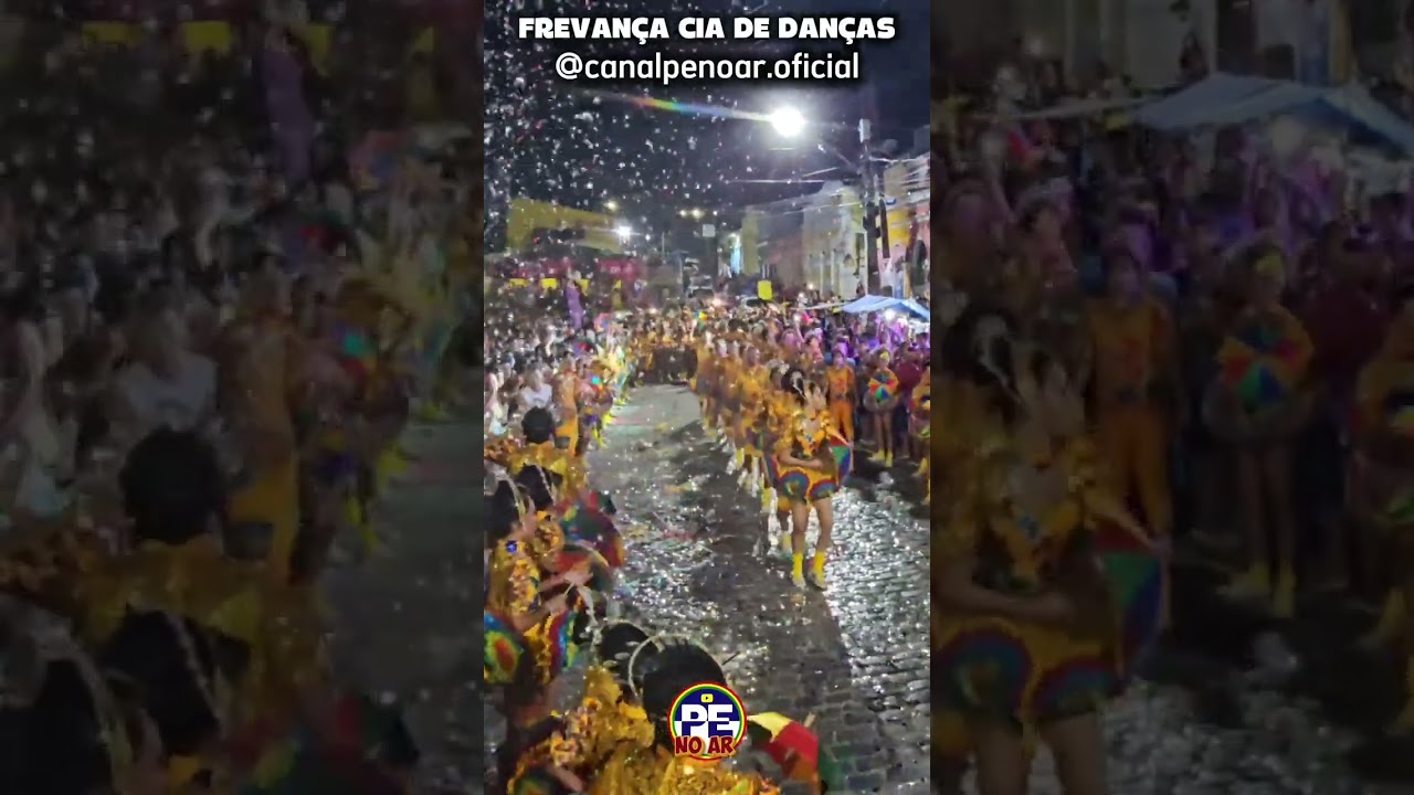 O cortejo da Frevança Cia de Danças 