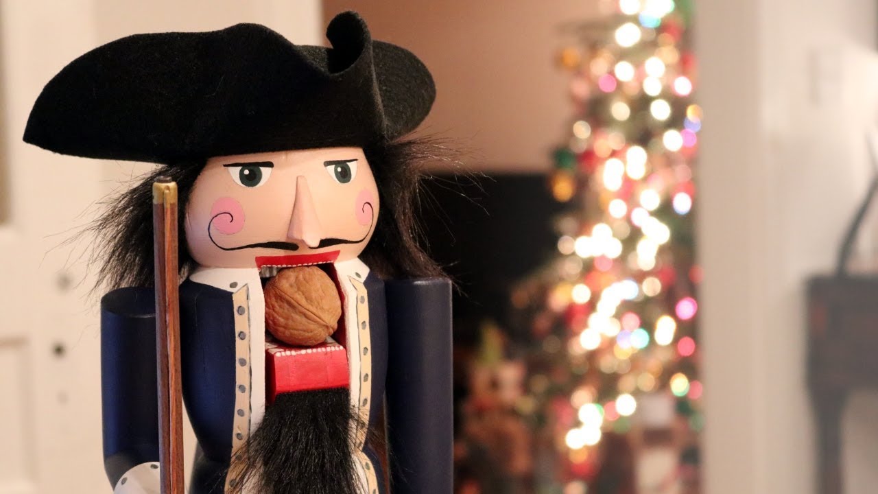 Worlds COOLEST Wood Nutcracker - DIY!
