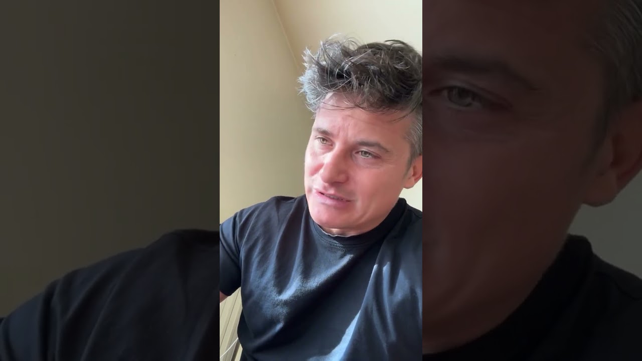 CARLETTO - Mette nella pasta al forno Gesù Bambino 😂🐊😂