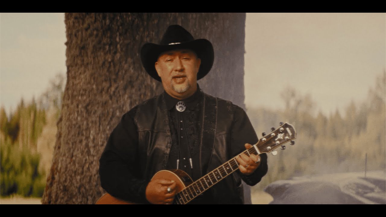 Dro&scaron;ais ceļ&scaron; (ex Apvedceļ&scaron;) - Pālis pie stūres nav brālis
