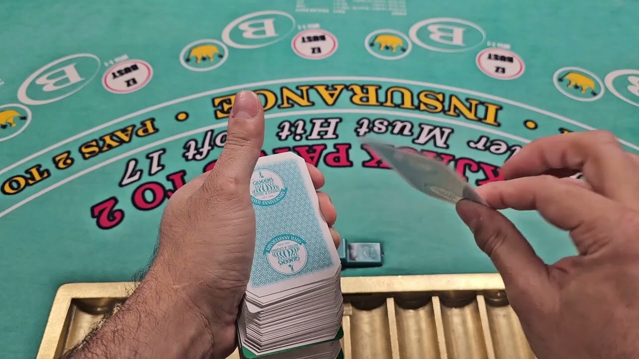 Holding & Pitching Cards in Double-Deck Blackjack: Pro Techniques