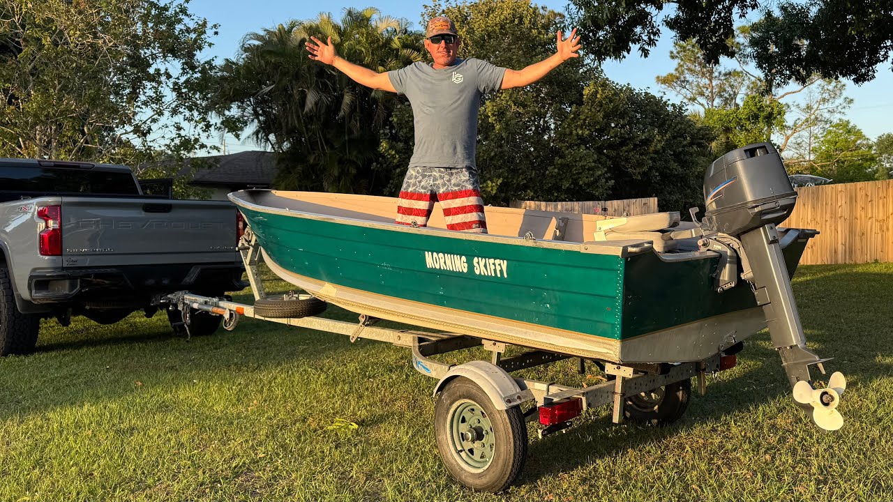 I Bought my KIDS a New RIVER YACHT for $2,500 off the Side of the Road! (It’s Really Fast)