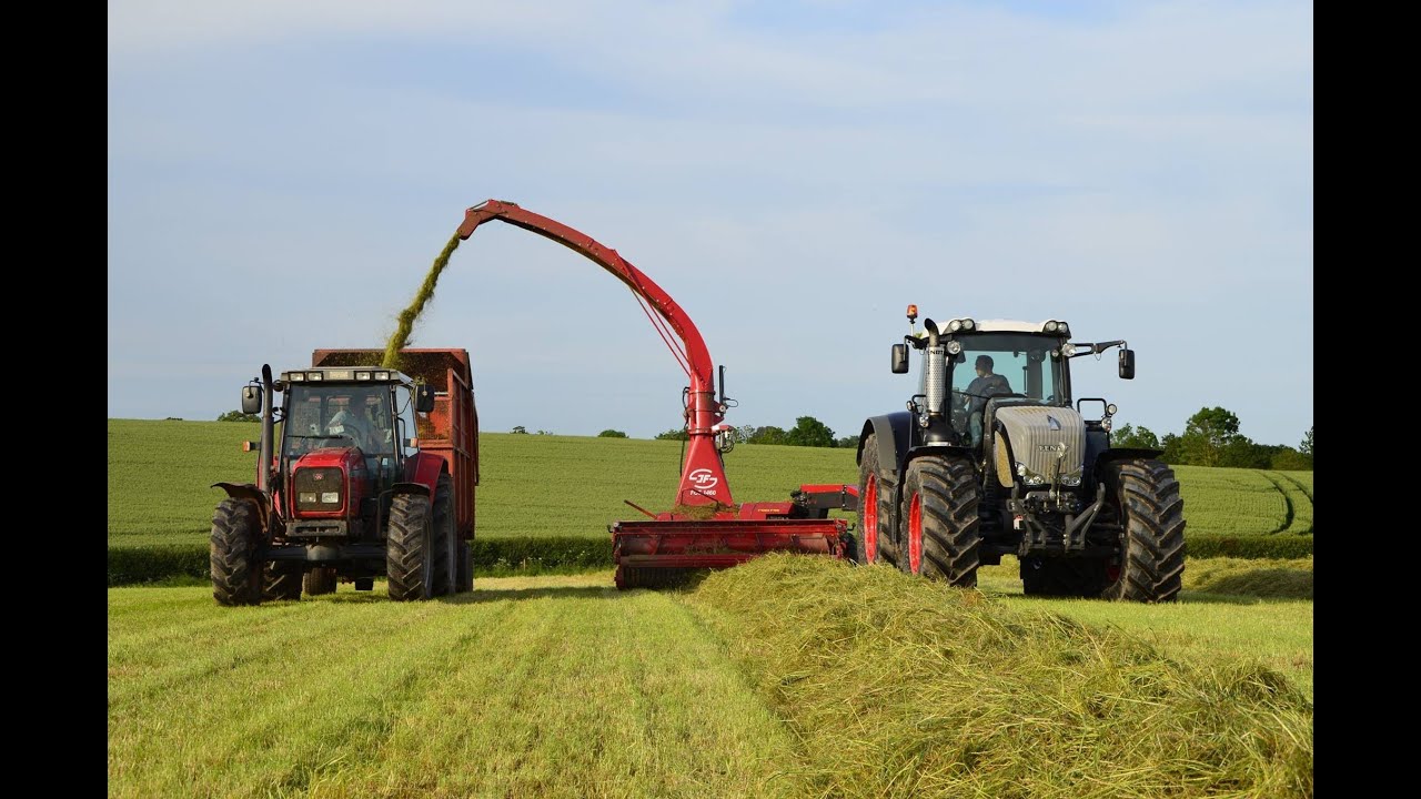 Fendt 936 & JF-Stoll 1460 Trailed Forager