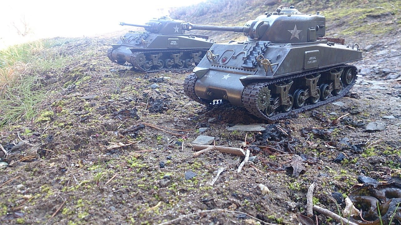 Heng Long 1/30 RC Tank M4A3シャーマン&M26パーシング