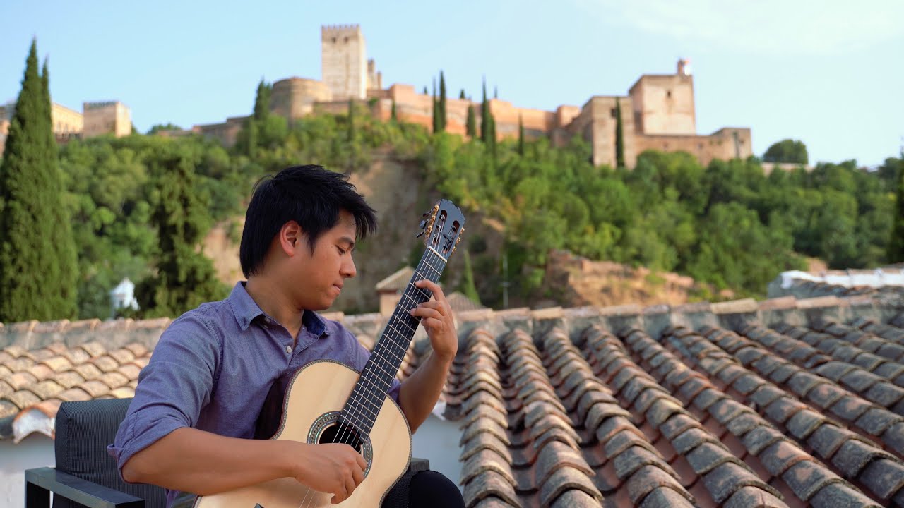 Francisco Tárrega: Recuerdos de la Alhambra - An Tran, guitar