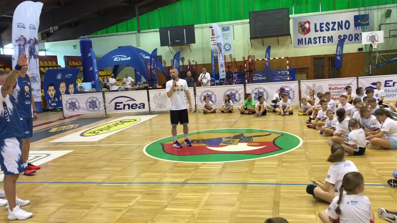 Krzysztof Ignaczak, Marcin Lijewski i Cezary Trybański poprowadzili trening w hali Trapez w Lesznie
