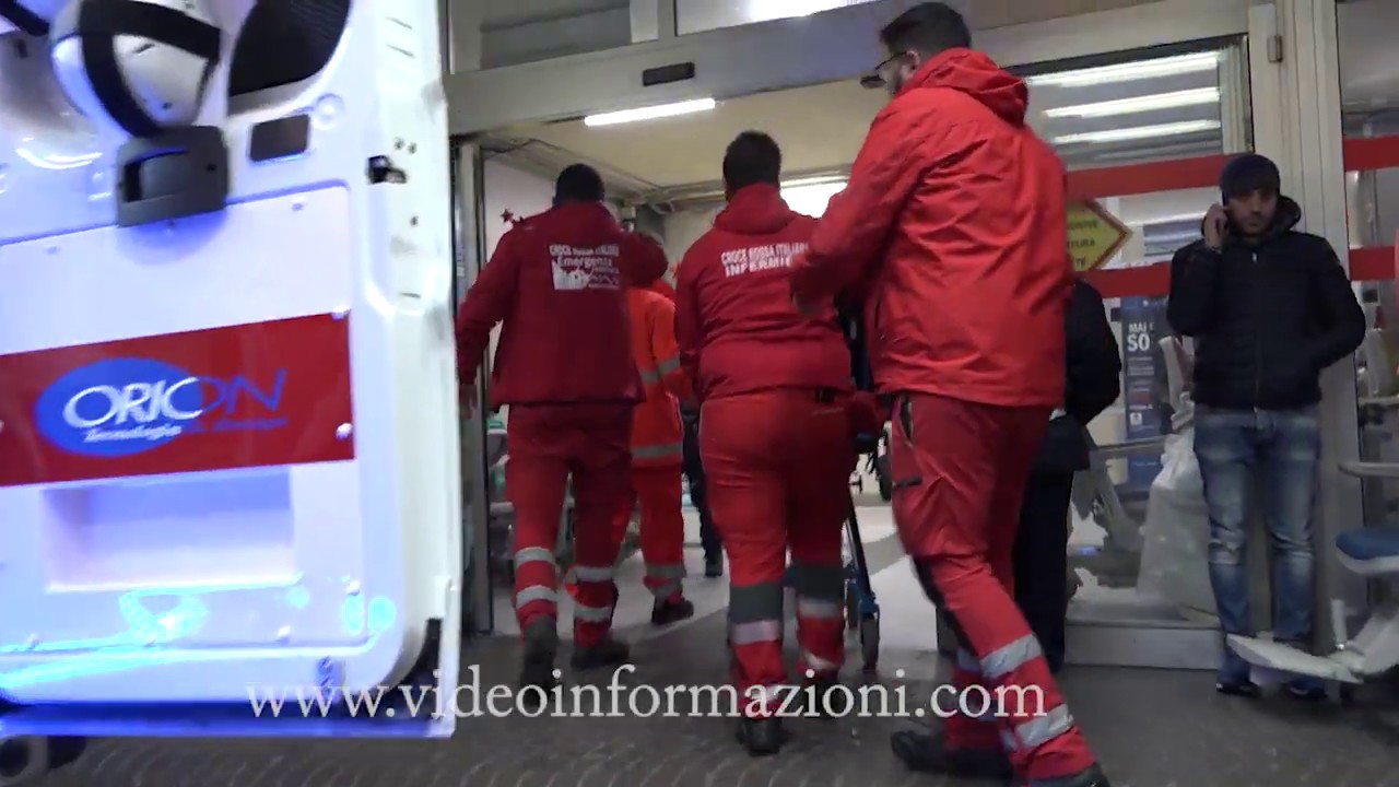 Botti di Capodanno, 48 feriti a Napoli e provincia. Diciannovenne colpita da un proiettile vagante