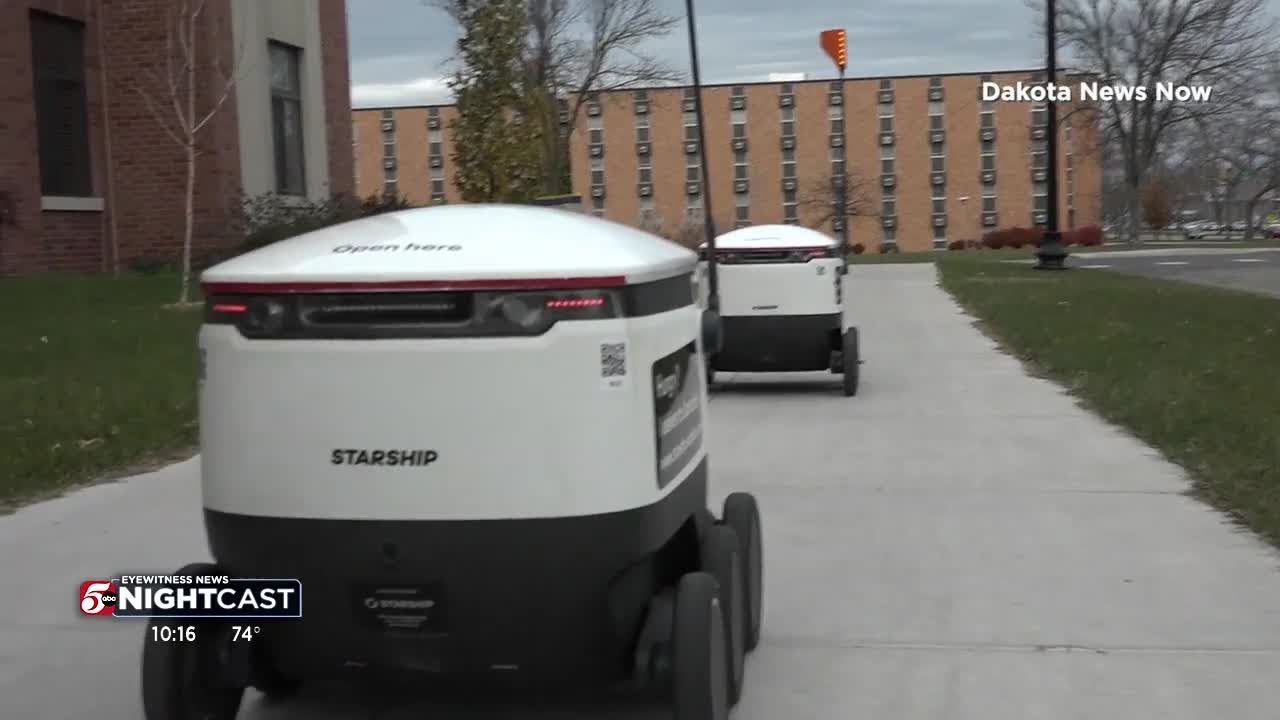 UMN testing pilot study to have robots deliver food to campus