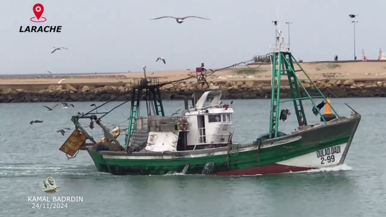 Resgreso al puerto pesquero de Larache
