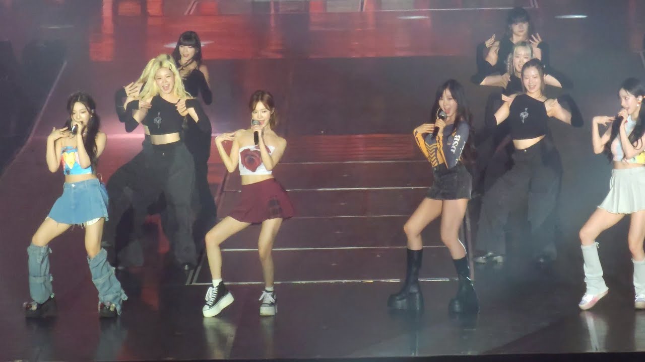 230729 aespa - Hot air ballon, Yeppi Yeppi, YOLO 💜🌛⭐️🦋 SYNK : Hyper line in Bangkok Day 1 [4K]