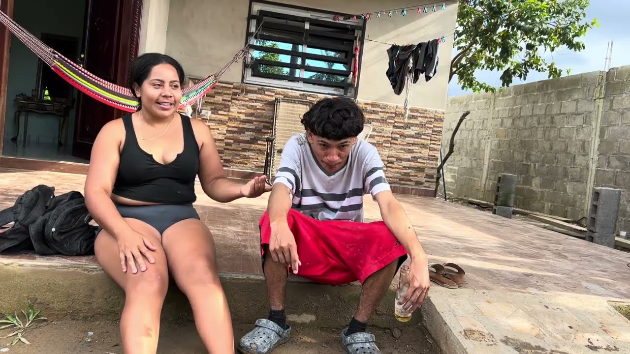 Bombazo adancito el hijo de mauda y dice que le gusta mucho más cervezas 🍺 y Mauda dice q está bien