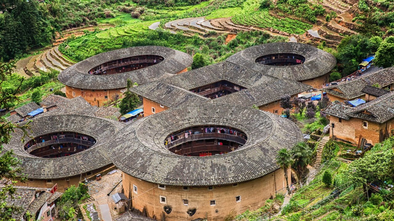 Tulou, Apartemen Tradisional Asal Film ‘Mulan’ yang Muat Sampai 800 Orang