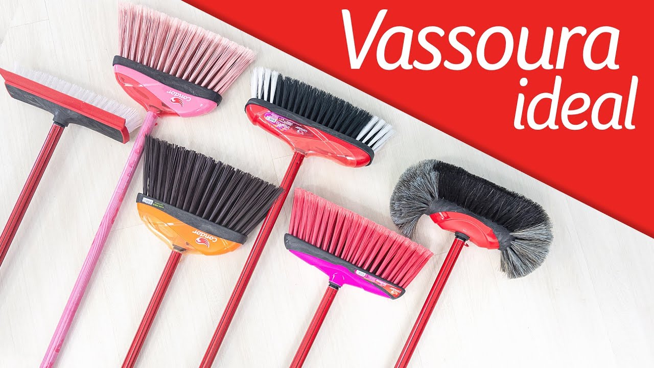 Resenha: Vassouras Condor por Nina Braz