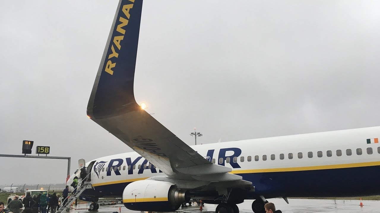 TRIPREPORT | Ryanair Boeing 737-800 | Edinburgh to Toulouse