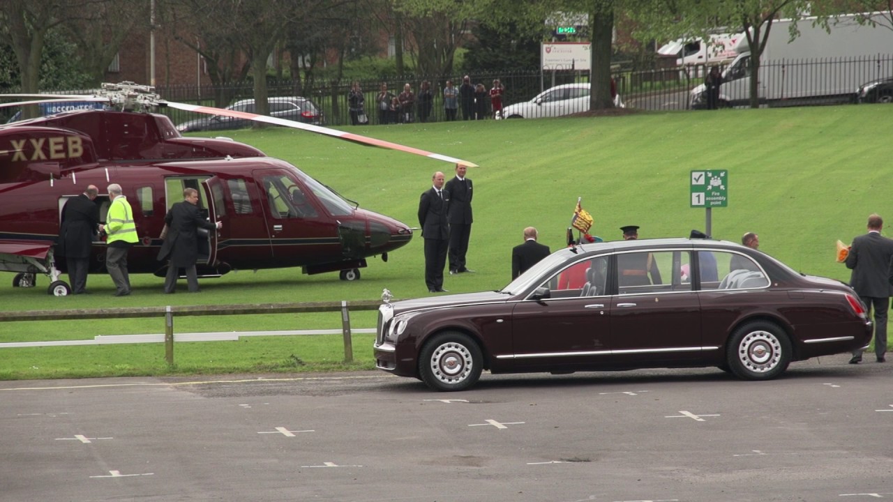 The Queen & Prince Philip depart Leicester by helicopter