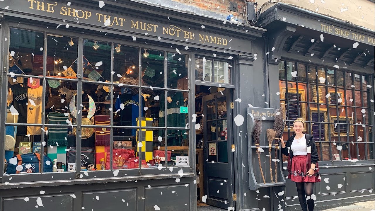 The Shop That Must Not Be Named - Top 10 Harry Potter Christmas Gift Ideas