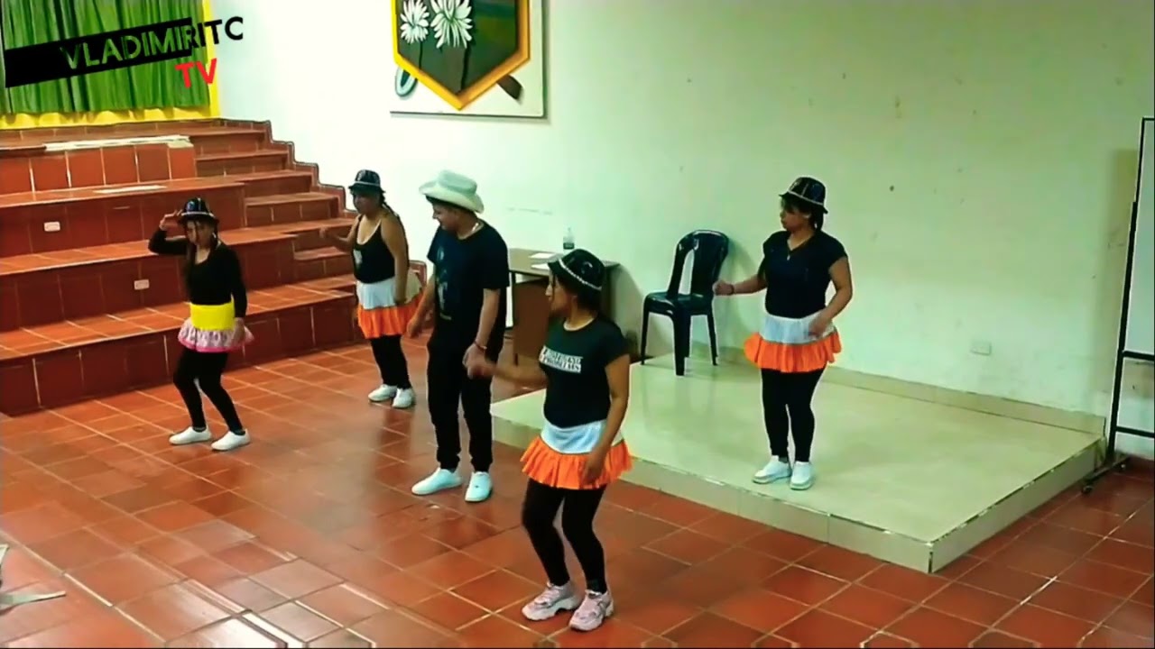 El travoltoso _ baile