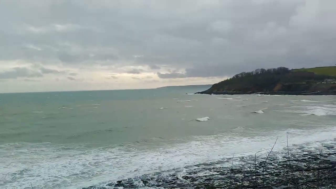 Big waves at Swanpool beach , Cornwall UK. 4th Feb 2026 12:38
