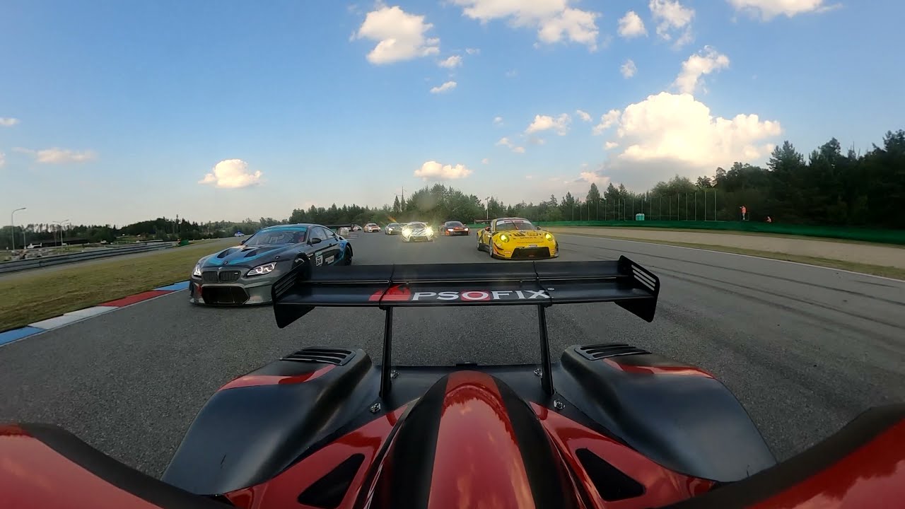 CEZ ESET 2021 Brno  Endurance - Pagani Zonda hits and crash Radical SR8