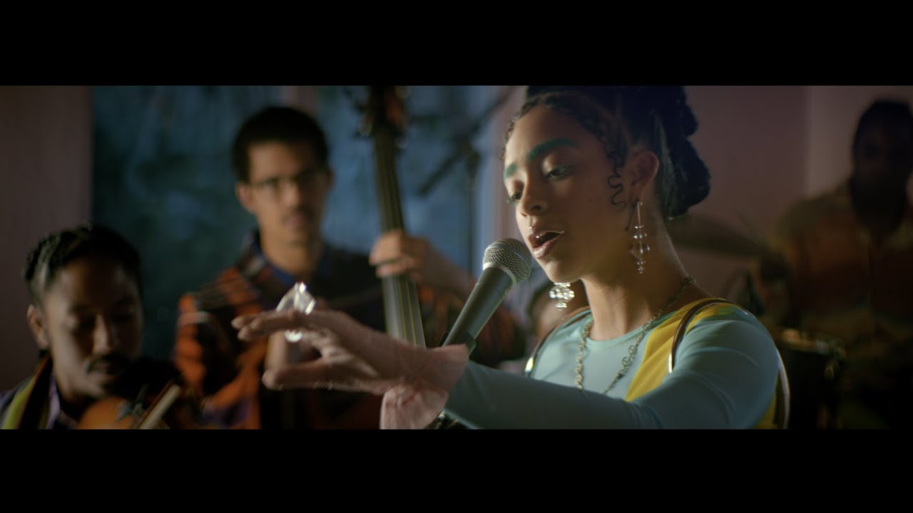Kelsey Lu x Red Bull - Pushin Against the Wind (Live)