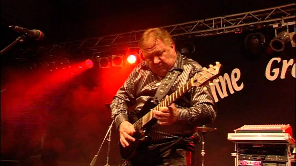 Sundays Guitar