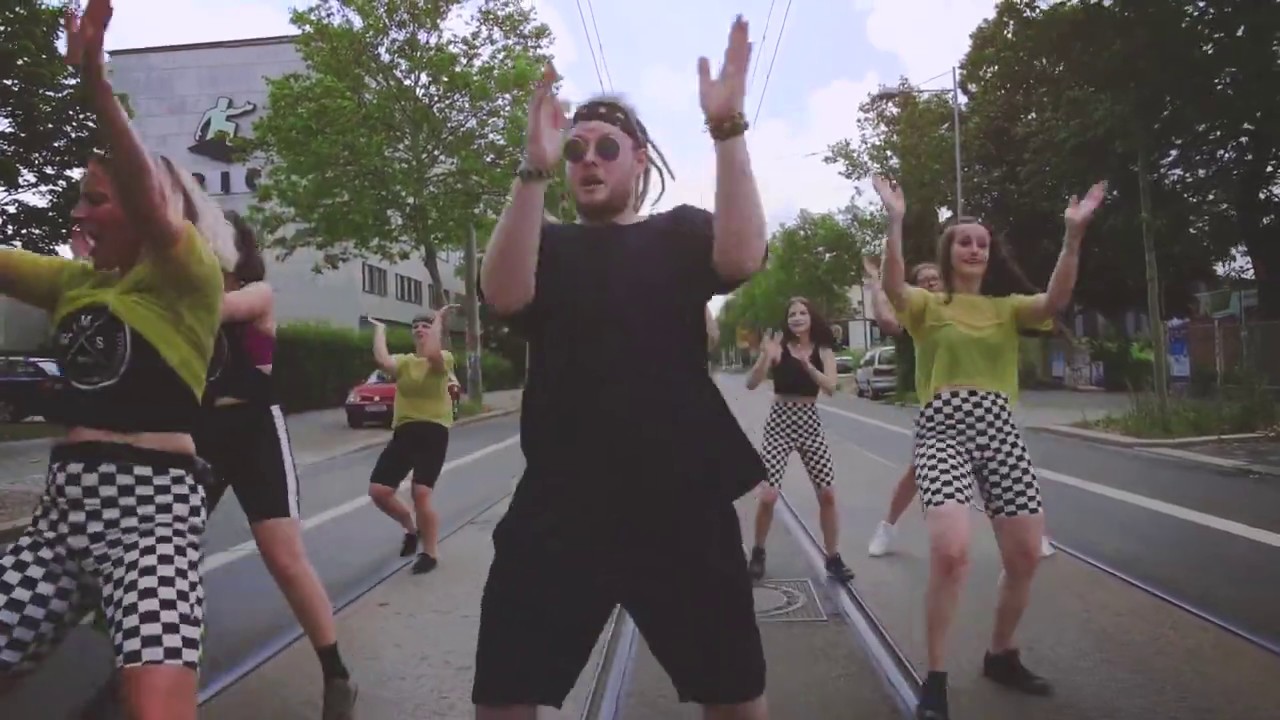 WATCH MI STEPPAAZZZ - DANCEHALL DANCE SHOW
