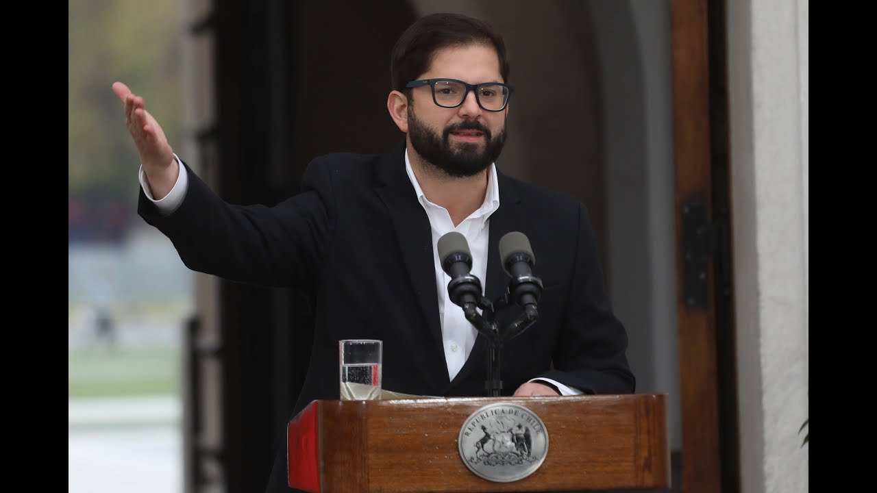 Boric se&ntilde;ala que el 18-O no fue una &laquo;revoluci&oacute;n anticapitalista&raquo; ni &laquo;una pura ola de delincuencia&raquo;