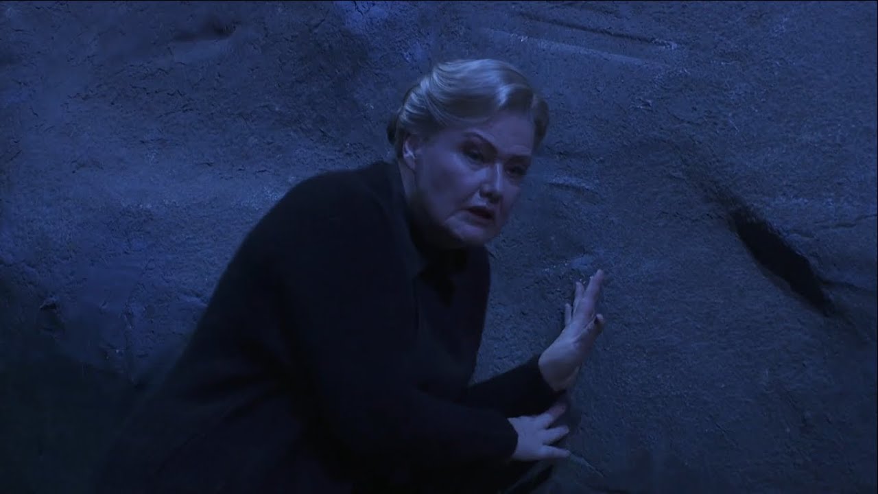 Janáček - Obudila se?...Co chvíla, co chvíla (Jenůfa)