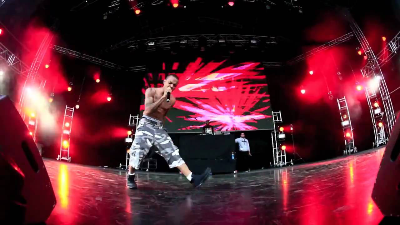 Bow Wow Live from Supafest 2011 ( Perth Australia) Snoop Dogg Nelly Busta Rhymes &The Game pt.2