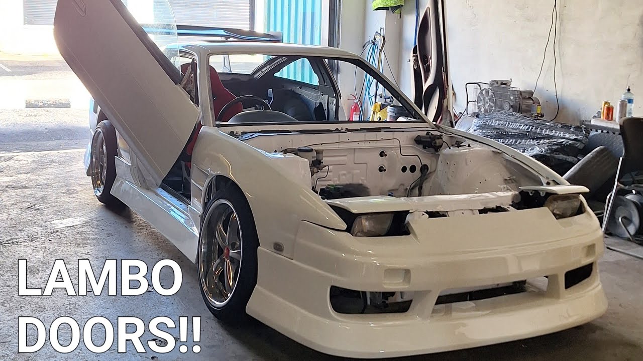 Мы установили ламбо-двери на мой 180sx.