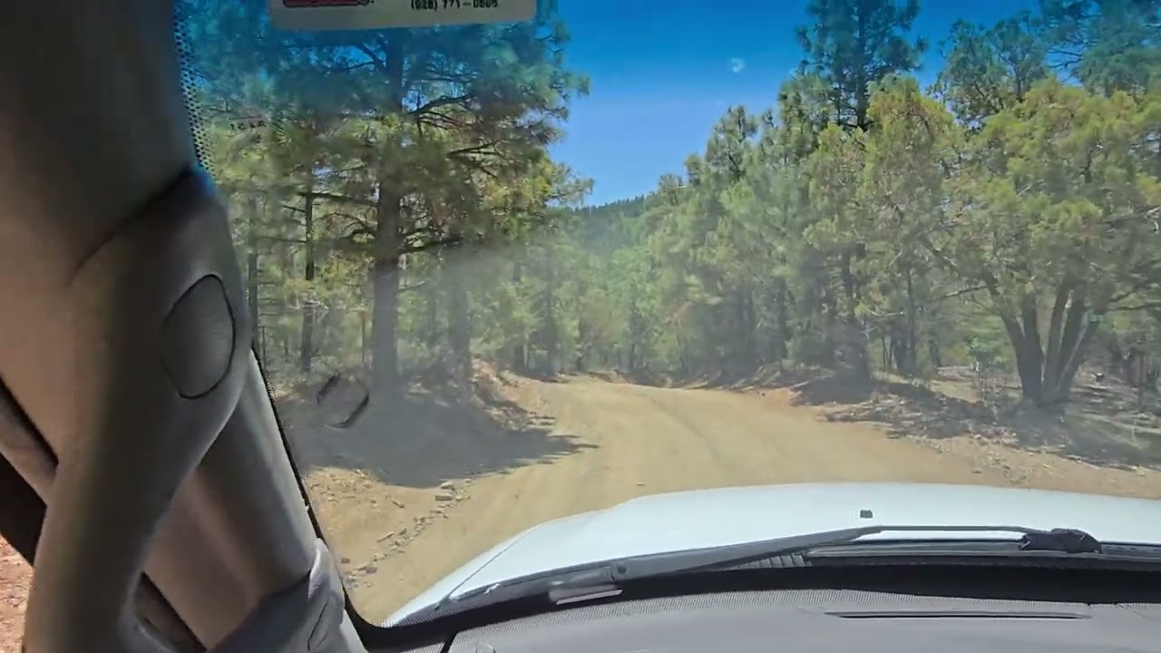 Автомобильная экскурсия по окрестностям клуба Spruce Mountain Club, расположенного высоко над Пре...