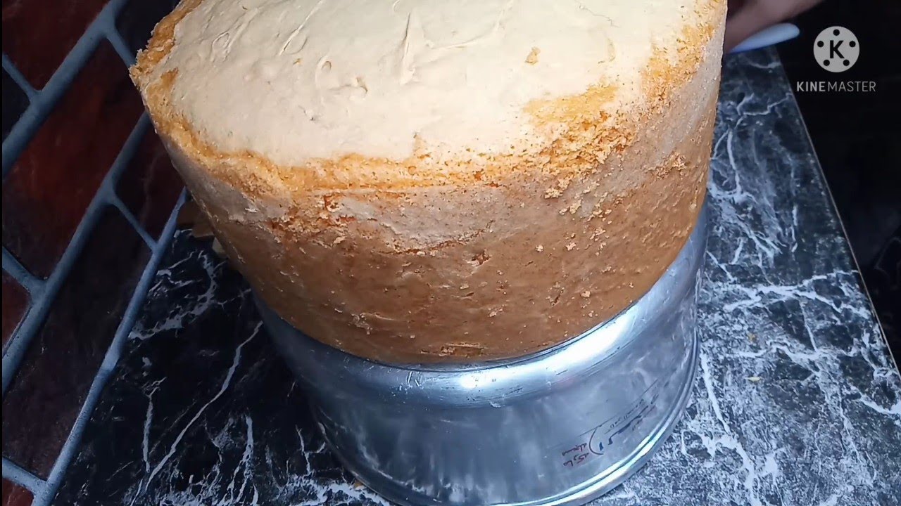 اسهل كيكة اسفنجيه وبالدقيق العادي 4 بيضات بس