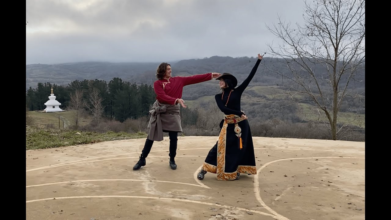 TIBETAN DANCE FROM AMDO REGION (Male and Female part) [GY]