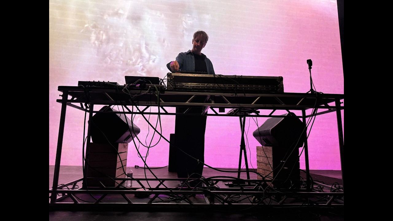 Christian Löffler - Closer [Live in Chicago] 03/26