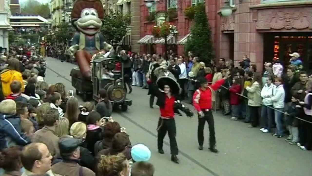 Phantasialand Parade 2004 #themepark #parade #performers #entertainment #themeparks #phantasialand