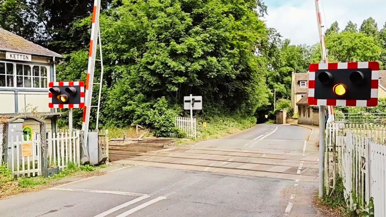 No Alarms! Ketton Level Crossing, Rutland