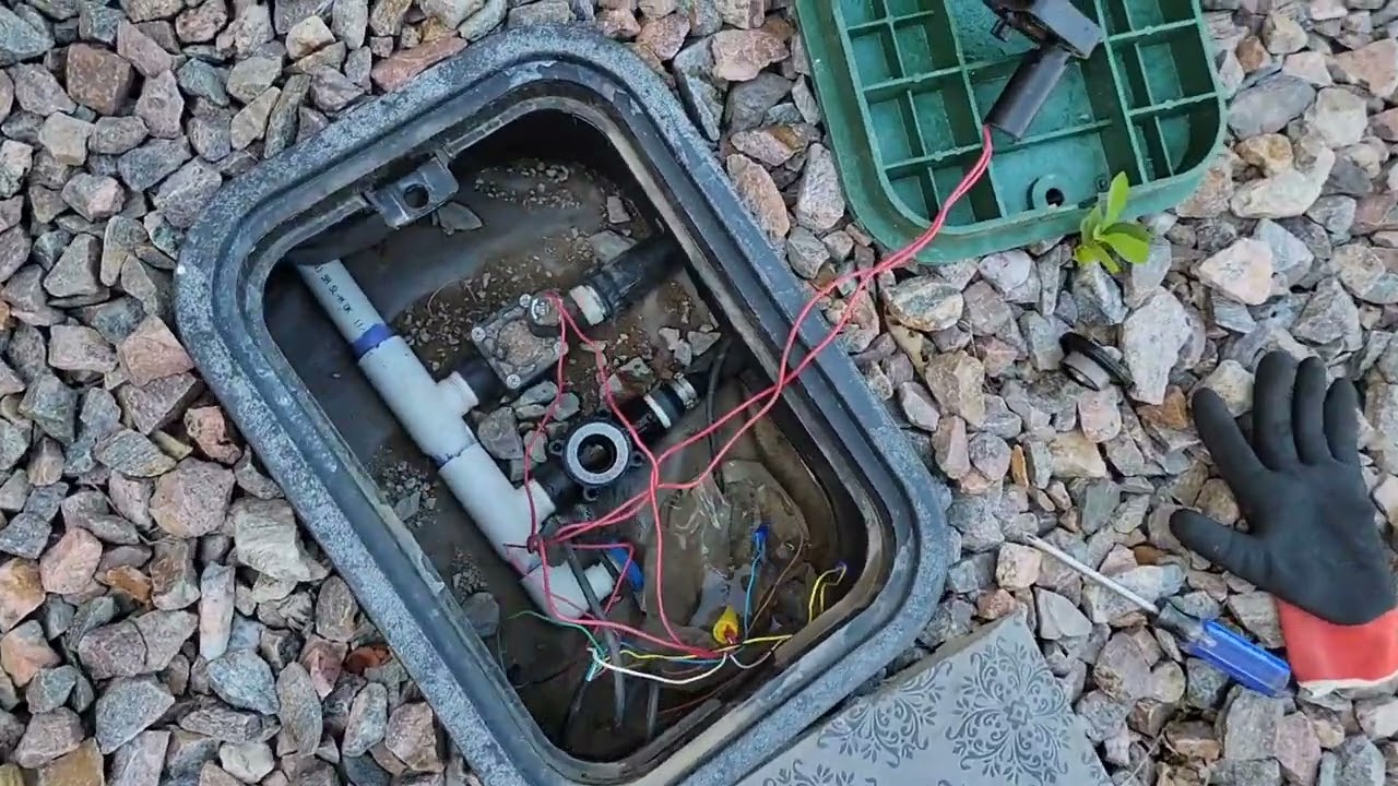 Leaking sprinkler head repair part 2: Hunter PGV diaphragm replacement
