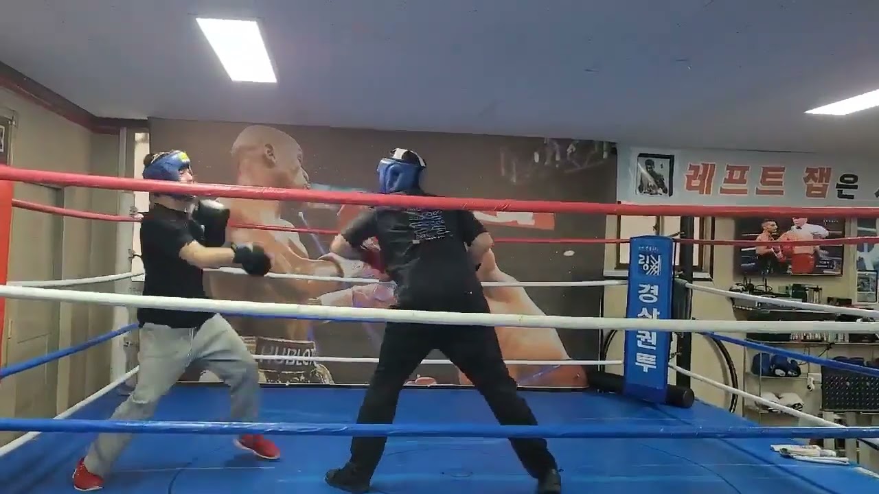 #복싱스파링 #경산고 새네기들(친구)끼리 한판 #친구1 VS #친구2 라운드1