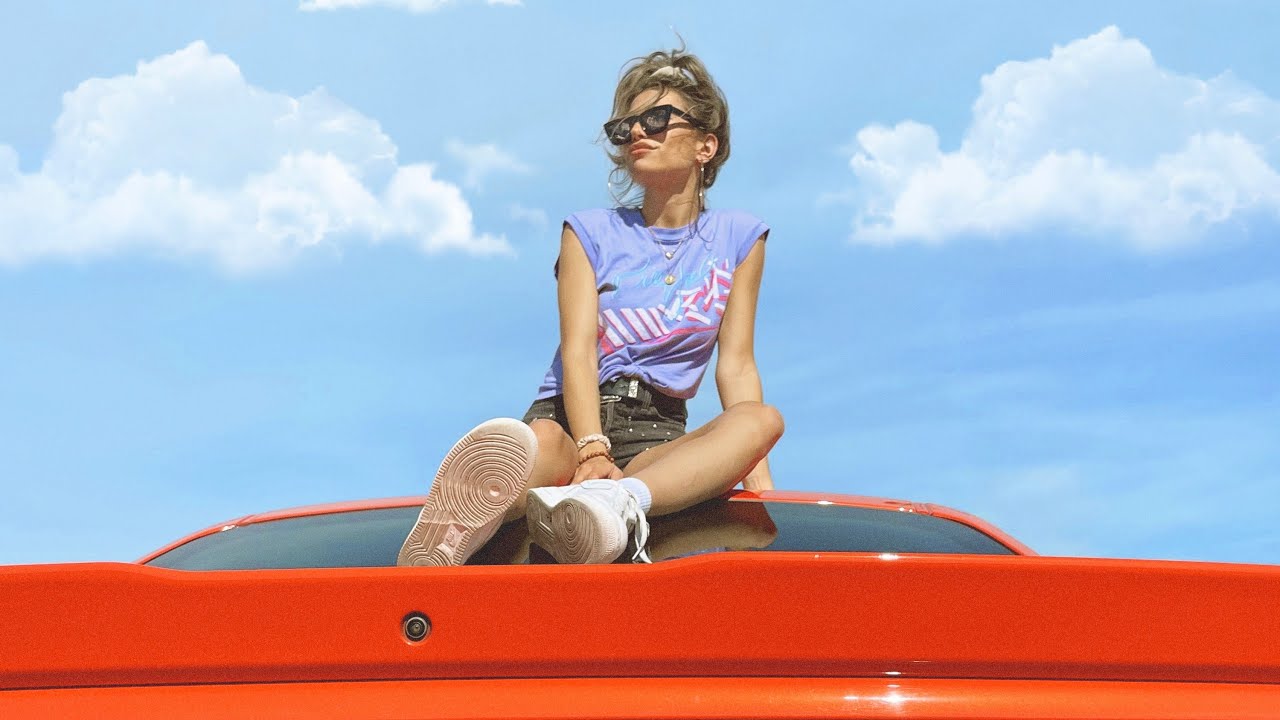 Carly Pearl - Head In The Clouds (Official Music Video)