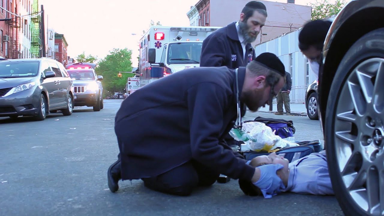 Hatzolah of Williamsburg April 26th, 29th and 30th 2012 LIFE