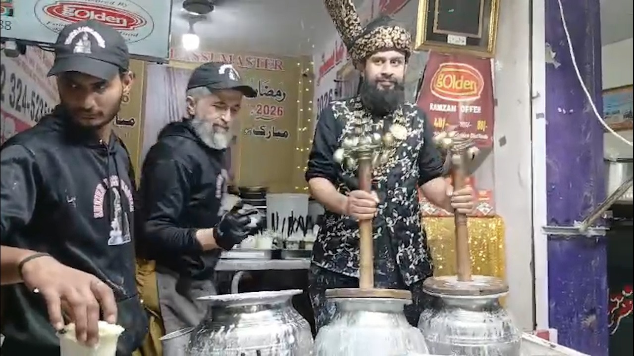 Thick & Creamy Kartarpura Rawalpindi Lassi | Pakistani Street Food