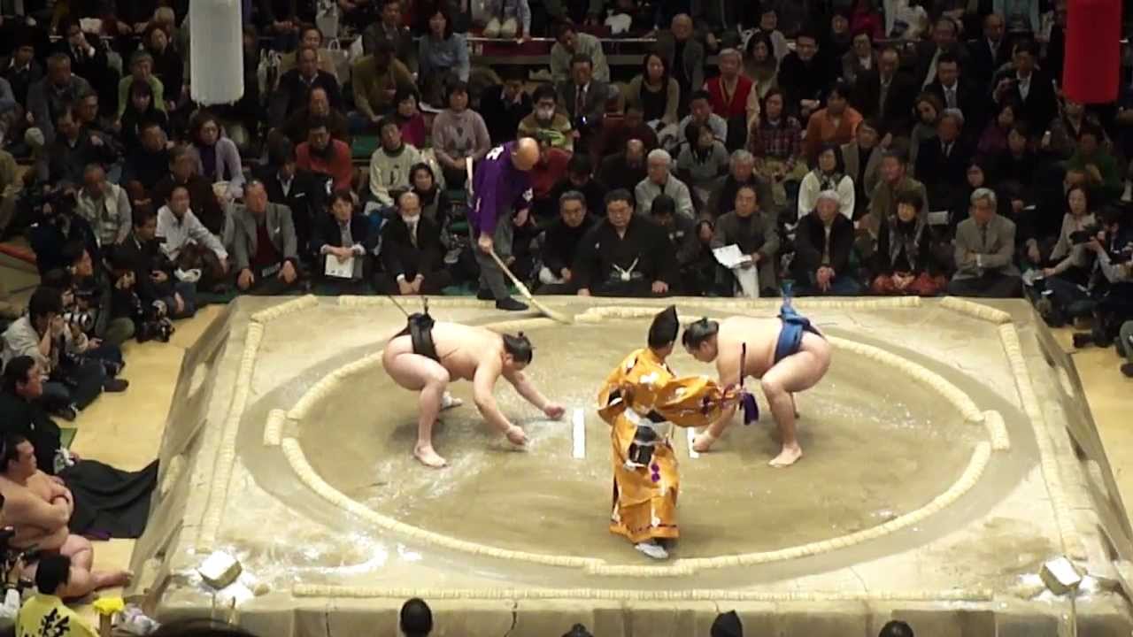 Sumo Grand Championship match at Ryogoku Kokugikan