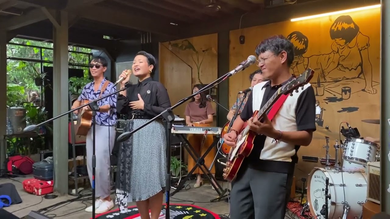 White Shoes & The Couples Company - Sunday Memory Lane, live at Vakansi Studio, Tebet, Jakarta