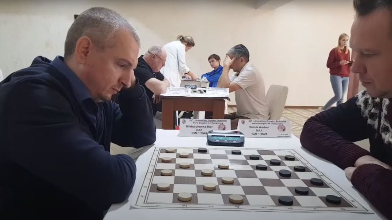 Сыграй сильнее чемпиона мира!