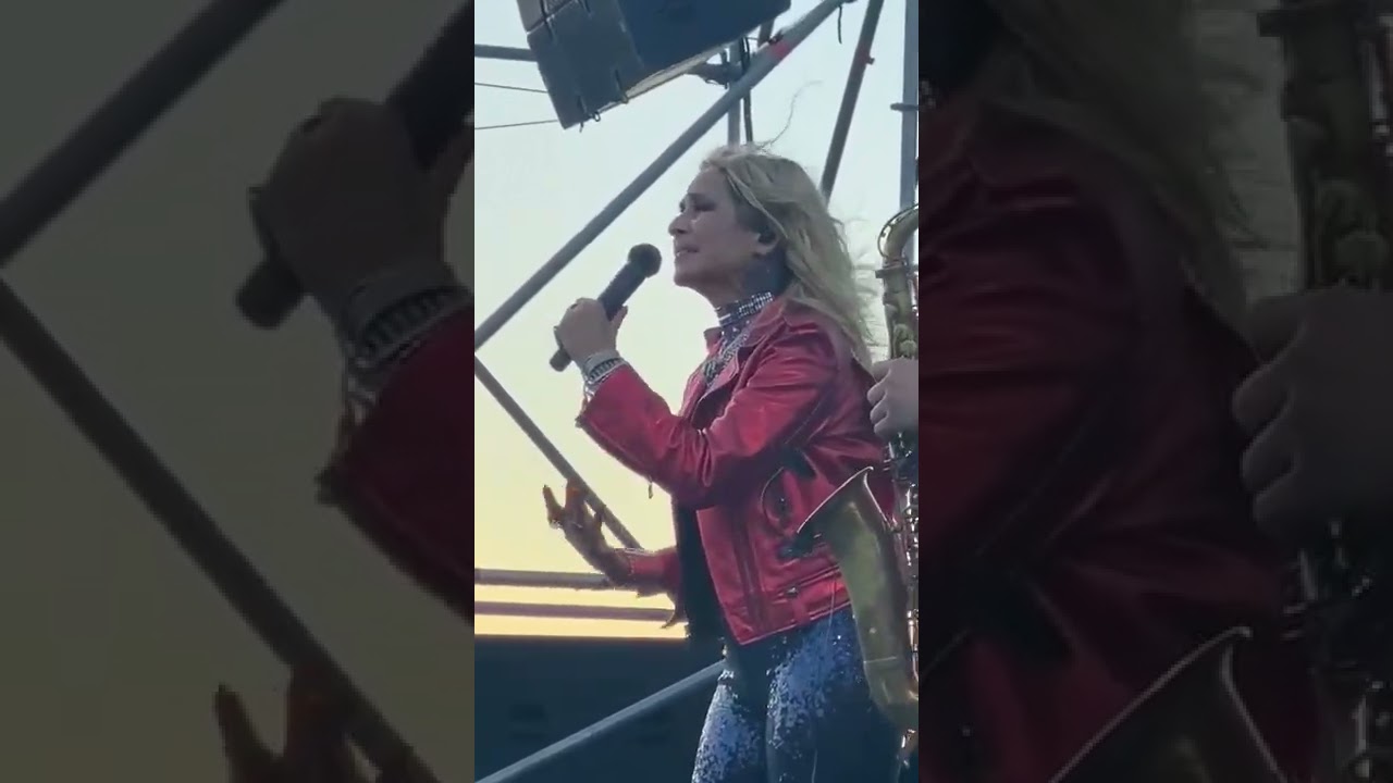 Γκάζι  Άννα Βίσση Μύκονος 02/08/22 #annavissi #best #mykonos